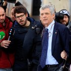 El expresidente de la Federación Española Ángel María Villar (2d), a su llegada a la Audiencia Nacional para declarar como investigado por el caso Soule, el 28 de febrero de 2019. EFE/ Fernando Alvarado
