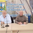 Manuel Mantecón, Julio Cesar Carnero y Angel Quintanilla durante la asamblea de febrero.