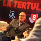 Alfonso Arias, en un momento de la entrevista, anoche.