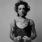 ‘Autorretrato. Mi lado femenino’, de Alberto García-Álix y ‘For sale’, de Dr. Hoffman.