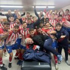 El Atlético Bembibre tras conseguir una victoria importante .