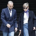 El exfutbolista Dani Alves junto a su abogada, Inés Guardiola, el pasado viernes.EFE/ Andreu Dalmau