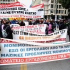- Los manifestantes asisten a un mitin como parte de una huelga general nacional de 24 horas en el centro de Atenas, Grecia, 09 de abril de 2025. La Confederación General de Empleados de Grecia (GSEE) y la Confederación de Servidores Públicos (ADEDY) hicieron un llamado a la participación masiva de todos los trabajadores en los sectores público y privado, pidiendo acuerdos laborales colectivos, la reinstauración de los salarios 13 y 14, así como medidas para abordar el alto costo de vida. (Grecia, Atenas) EFE/EPA/ALEXANDROS BELTES
