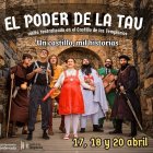 Imagen del cartel que anuncia la obra en el castillo.