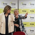 Leticia García, consejera de Empleo, con Ángeles Armisén, presidenta de la FRMyP.