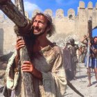 Fotograma de 'La vida de Brian', de los Monty Python; y Willem Dafoe en el papel de Jesús.