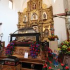 Exposición de pasos en la iglesia de San Andrés.