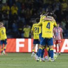Los jugadores de Las Palmas lo celebran.