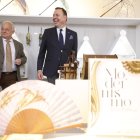 El consejero de Cultura, Gonzalo Santonja, y el director general de Fundos, José María Viejo, en la visita a Botines.