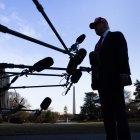 Imagen de archivo del presidente de EE. UU., Donald Trump. EFE/EPA/JIM LO SCALZO