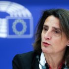La vicepresidenta para la Transición Limpia y responsable de la política de competencia de la Comisión Europea, Teresa Ribera. EFE/EPA/OLIVIER HOSLET