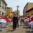 Los danzantes son los auténticos protagonistas de la fiesta.