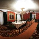 Exposición permanente de utensilios y de la historia y pertenencias de la familia en la sede de León de la Fundación Sierra Pambley.