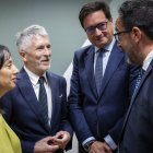 La directora de la Guardia Civil, los ministros Marlaska y López y Antonio Hernando.