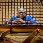 Nacido y formado en La Habana, Caramelo de Cuba comenzó su carrera musical con la orquesta del legendario Benny Moré o el mítico Conjunto Casino.