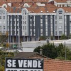 Imagen del pasado abril de varias viviendas en Santander. EFE/ Pedro Puente Hoyos