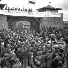 Pancarta de los españoles el día de la entrada en Mauthausen del ejército estadounidense.