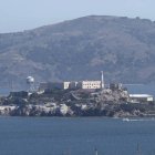 Fotografía de archivo de 23 de mayo del 2020 de la prisión de Alcatraz en San Francisco, California (EE.UU.).