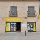 Fachada de la nueva tienda de Valderas.
