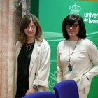 Nuria González y María Felisa Muñoz, durante la presentación del plan estratégico.