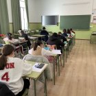 Un grupo de alumnos de un centro educativo leonés durante una clase de Matemáticas.