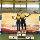 Los ganadores lo celebran en lo más alto del podio tras la tercera etapa disputada en Astorga.