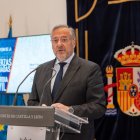 Carlos Pollán es el presidente de las Cortes.