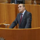 Tomás Quintana explicó el informe anual del Procurador en las Cortes.