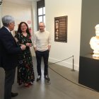 Eduardo Diego en la presentación del busto romano en el Museo de León.
