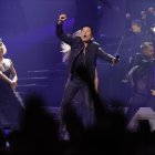 El artista puertoriqueño Chayanne durante el concierto que ha ofrecido este domingo en A Coruña enmarcado en la gira 'Bailemos otra vez'. Tras diez años de ausencia en España, Chayanne vuelve con su gira con 'Bailemos otra vez'. EFE/ Cabalar.