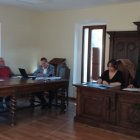 El grupo de gobierno de la UPL en la sesión plenaria de ayer.