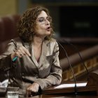 La ministra de Hacienda, María Jesús Montero, durante el pleno del Congreso.
