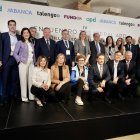 La vicepresidenta de la Junta, Isabel Blanco, inaugura el IV Encuentro Trilateral de la Asociación para el Progreso de la Dirección (APD), que reúne a líderes institucionales y empresariales del noroeste peninsular en la capital leonesa, junto al presidente de la entidad, Carlos Moro.