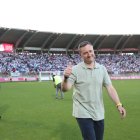 Raúl Llona, entrenador de la Cultural, se acordó de toda la familia culturalista tras culminar el ascenso a Segunda.
