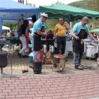 Algunos de los participantes en este multitudinario concurso de ollas ferroviarias de Cistierna.
