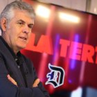 El director de la Uned en un momento de la entrevista.