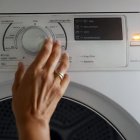 Imagen de archivo de un aparato eléctrico en una vivienda. EFE/LUIS TEJIDO.