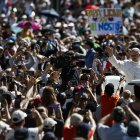 El Papa, ayer en la Plaza de San Pedro.