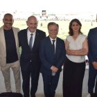 Juan Vivas (presidente AD Ceuta), Rafael Louzán (presidente RFEF), Antonio García Gaona (presidente RFFCE), Sara Castillo (representante de la Cultural) y Luhay Hamido (AD Ceuta).
