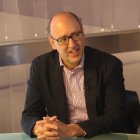 El presidente de la Federación Nacional de la Pizarra en el plató de La 8 Bierzo.