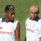 Nico Williams y Lamine Yamal, durante el entrenamiento de ayer de la selección española.