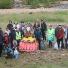 Amigos del Mocho en el décimo aniversario con Carlos Cuenllas y familiares de Pérez Soto.