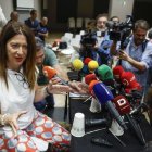 La exmilitante socialista Leire Díez comparece ante los medios el miércoles.