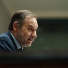 El exministro de Transportes José Luis Ábalos en la comisión del Parlamento de Canarias el 26 de mayo. EFE/ Ramón De La Rocha.