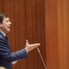 Alfonso Fernández Mañueco, ayer, durante el Pleno.