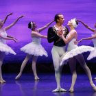 Escena de 'El lago de los cisnes'.