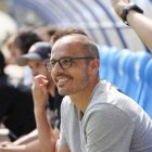 Beto Company, entrenador del FC Andorra, en el banquillo.