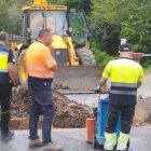 Los operarios llevan horas trabajando.