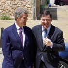 Feijóo y Mañueco llegan a la reunión de la Empresa Familiar.