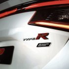 HANNAH SWIFT, DIRECTORA DE ESTRATEGIA EUROPEA Y PRODUCTO EN HONDA MOTOR EUROPA
«Decimos adiós a un auténtico icono europeo de Honda. El Type R ha sido la máxima expresión de la pasión que sentimos en Honda por la experiencia de conducción».